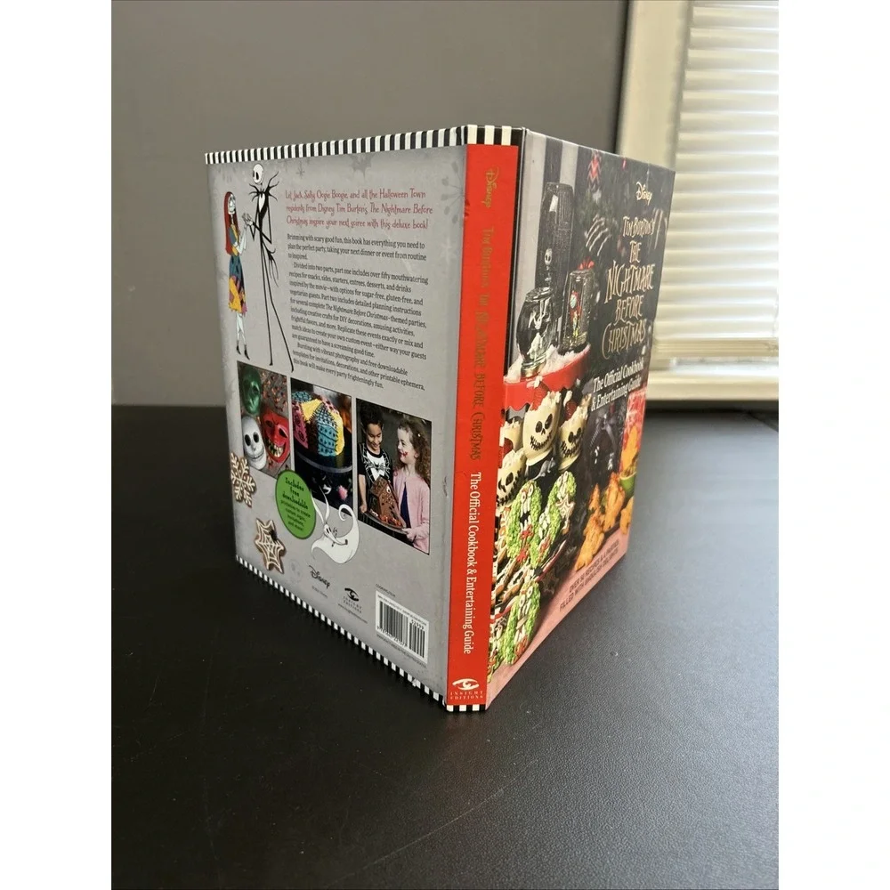 Disney The Nightmare Before Christmas The Official Cookbook & Entertaining Guide